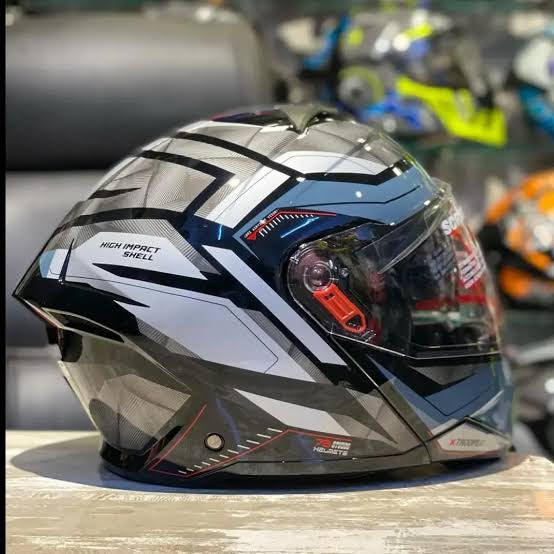 STUDDS Trooper d2 flip up helmet